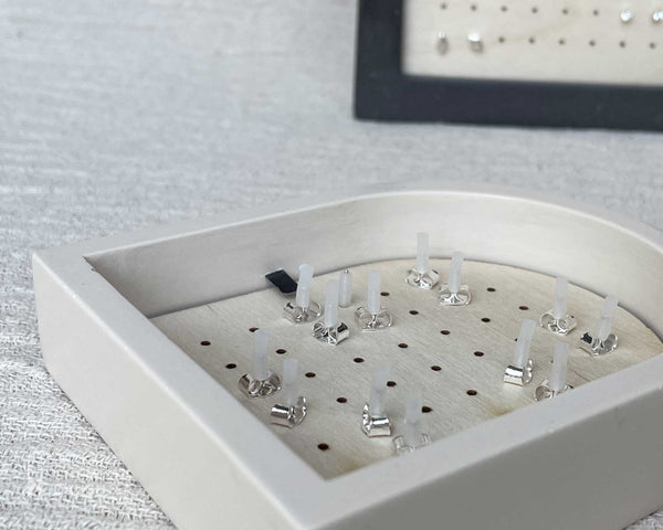 Earring storage | Charcoal