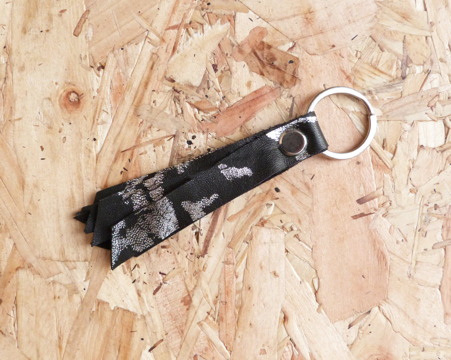 Recycled leather slim keyring