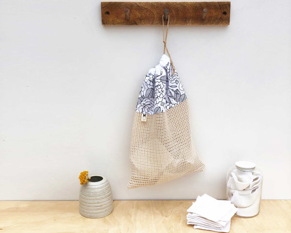 Cotton Wash Bag | Pins
