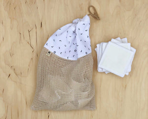 BUNDLE - 20 Wipes + Wash Bag